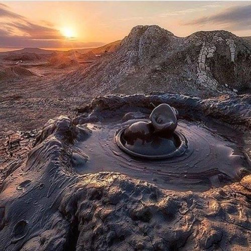 Azerbaijan Photo: Mud Volcanoes, Baku